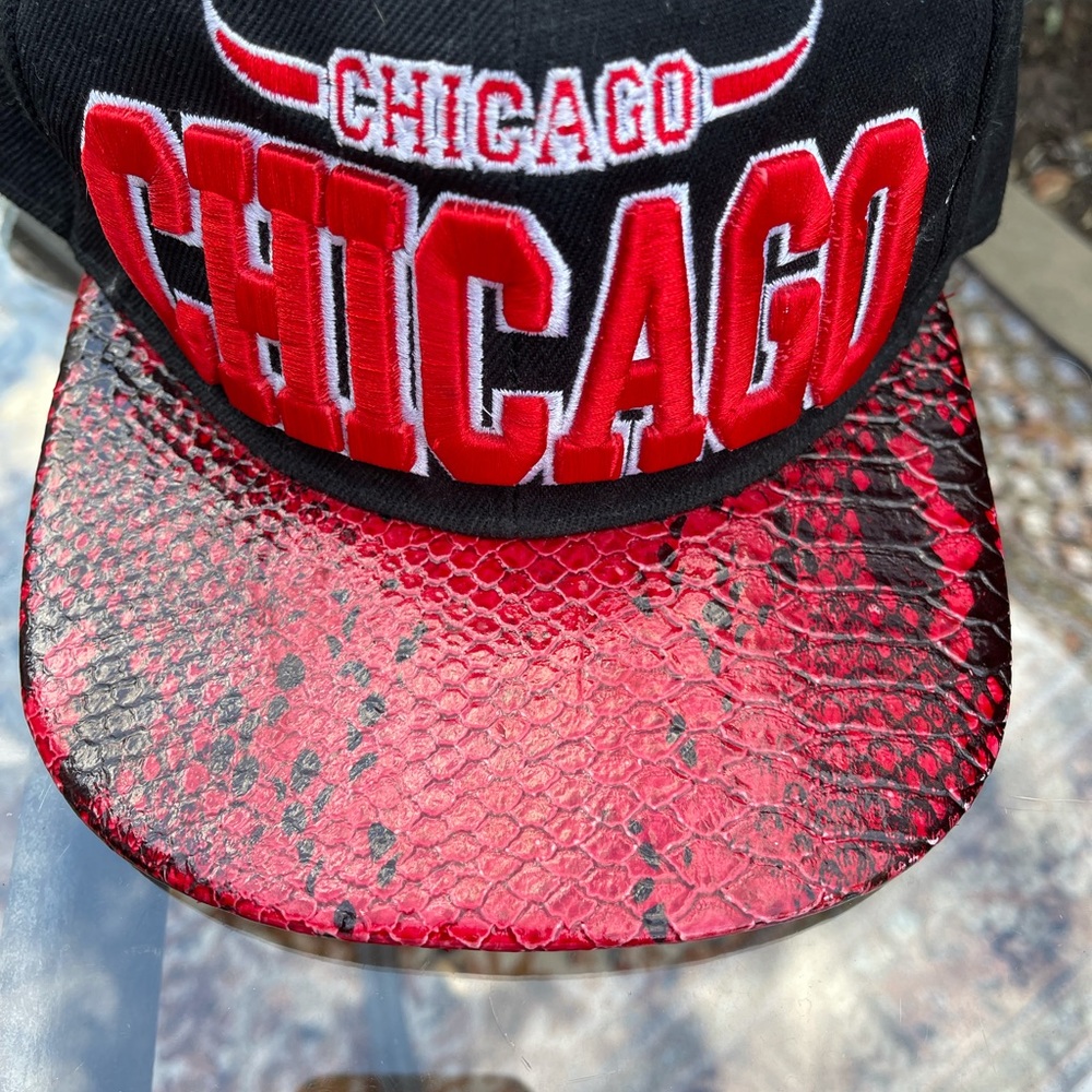 Chicago Bull snap back - Picture 7 of 9